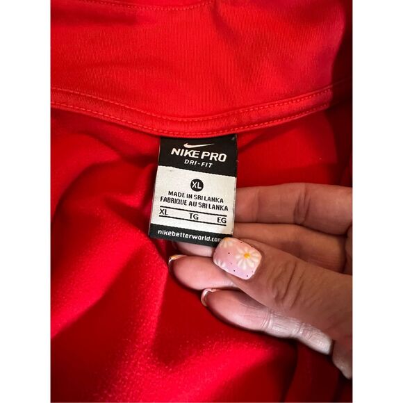 Nike Dri-Fit Sweatshirt Womens Size XL Red Orange 1/2 Zip Activewear Pullover - Picture 3 of 11